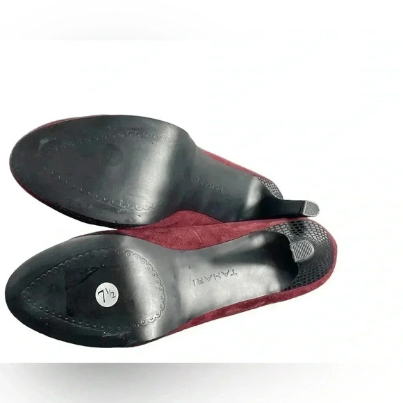 Tahari Leona Burgandy Heels Size 7.5 - Picture 9 of 9